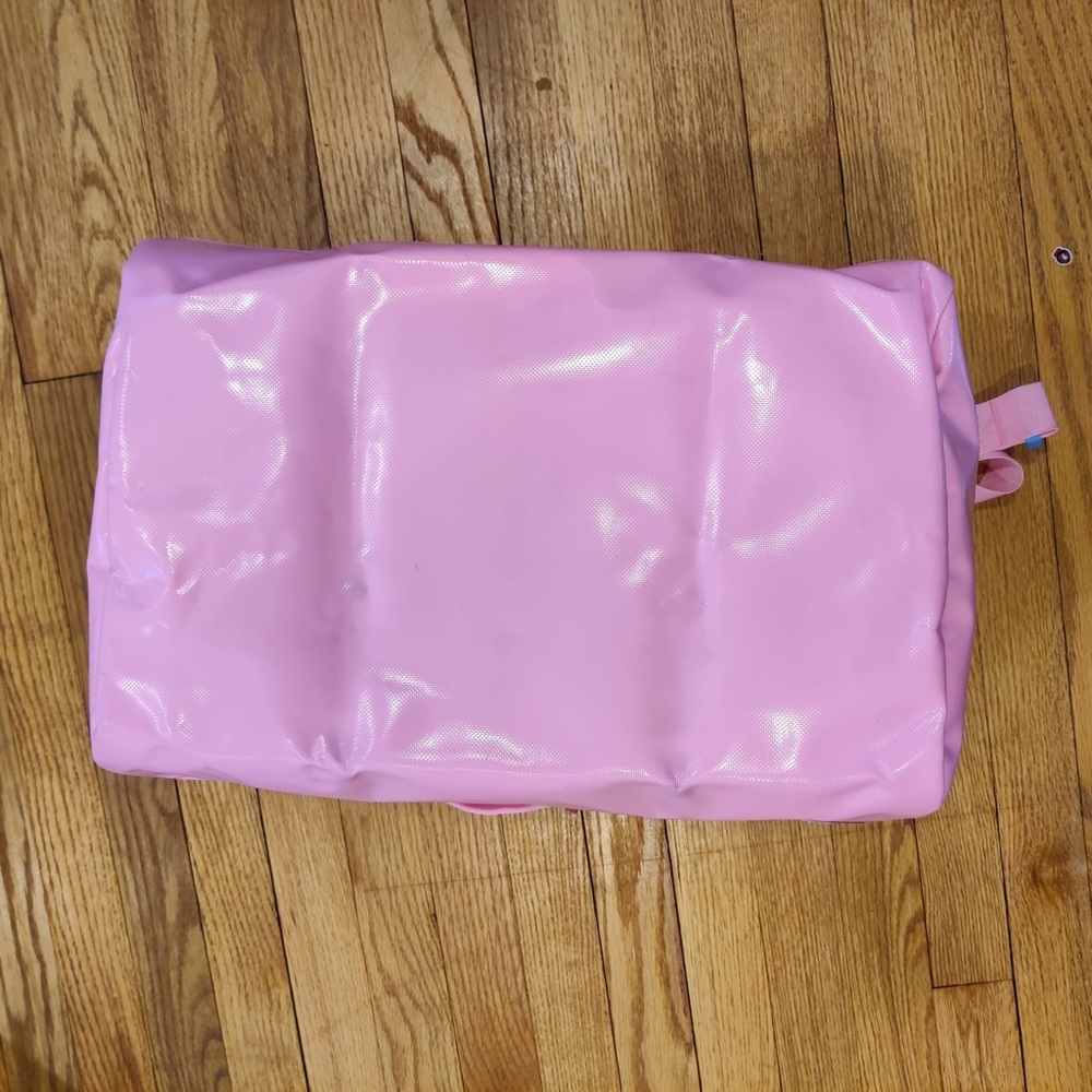 Baboon to the Moon Cotton Candy Pink Go Bag Mini 32L With Slight Discoloration - Picture 5 of 16
